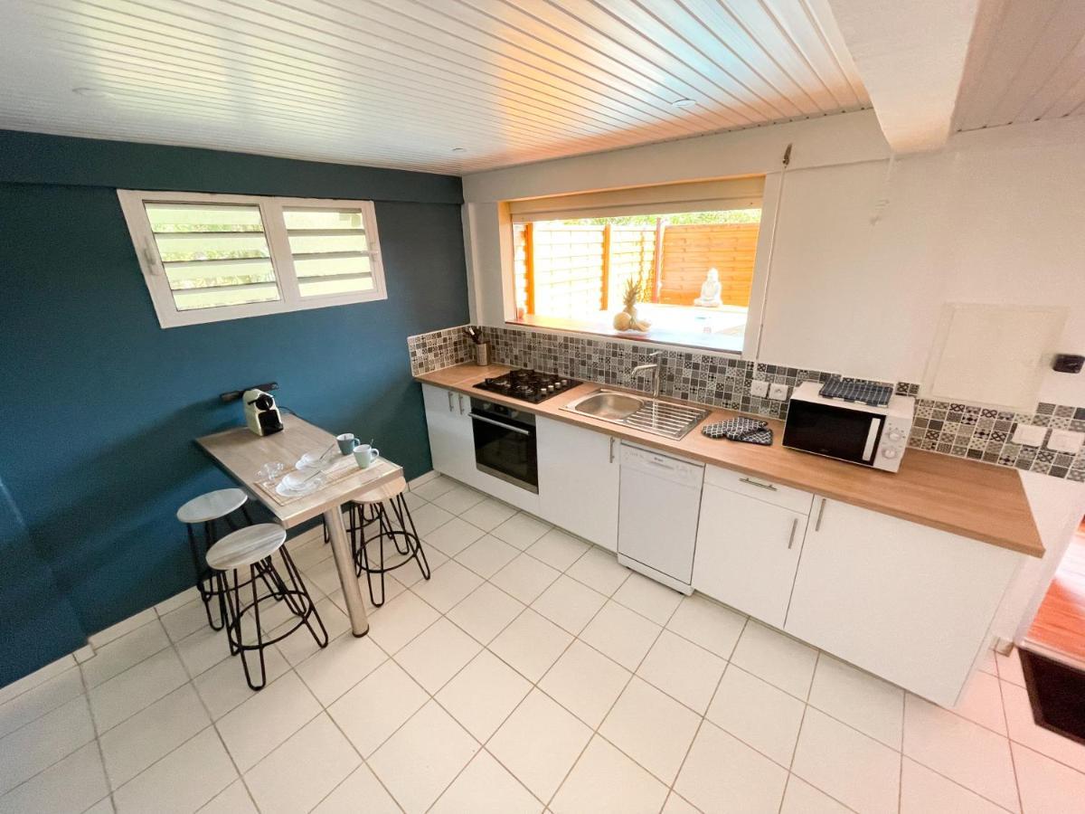 Chez Rey Apartment Riviere-Salee Exterior photo